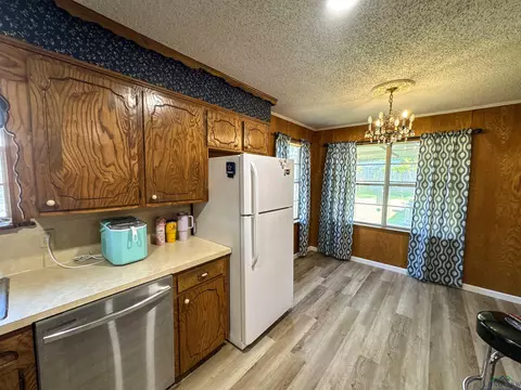 107 E Hope Dr, Longview, TX 75604 photo 10