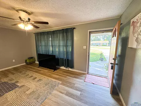 107 E Hope Dr, Longview, TX 75604 photo 15