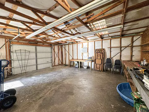 107 E Hope Dr, Longview, TX 75604 photo 37