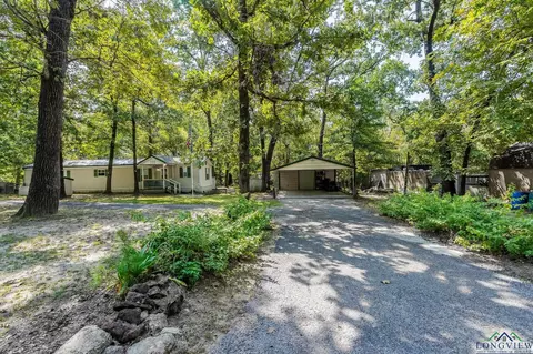 339 Eastern Hills Dr, Jefferson, TX 75657