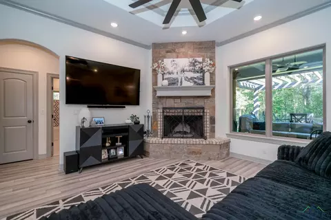 3523 Thompson Rd, Longview, TX 75604 photo 9