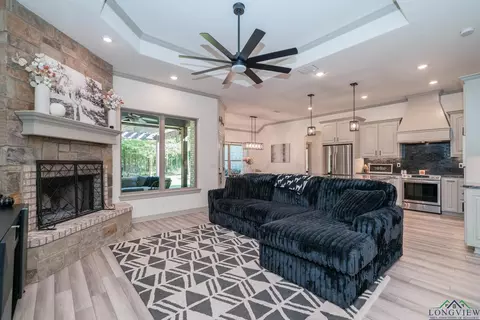 3523 Thompson Rd, Longview, TX 75604 photo 10