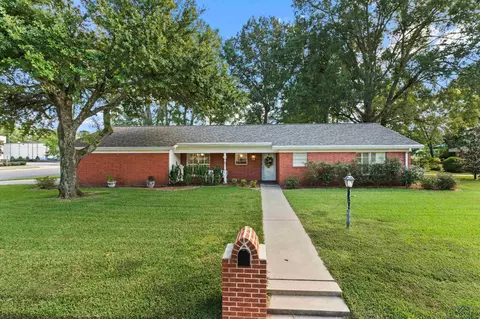 1007 Forrest Ln, Carthage, TX 75633