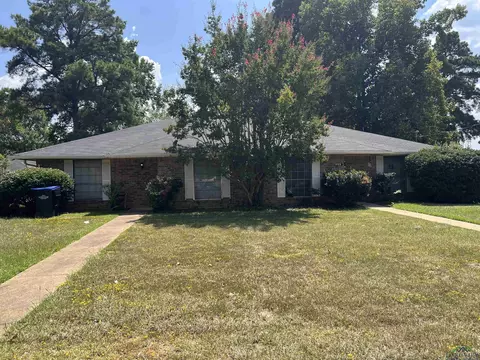 1720-1726 Preston Dr, Longview, TX 75604