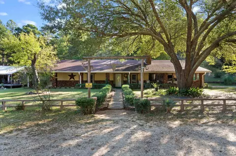 14518 N Cr 2132, Tatum, TX 75691