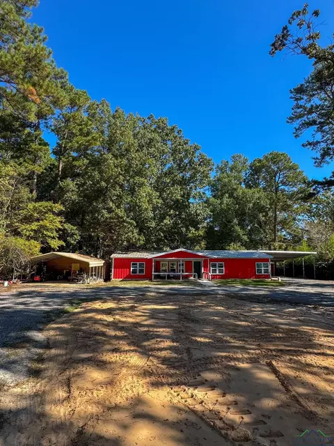 7419 N State Line Rd, Karnack, TX 75661