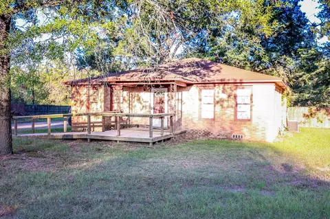 311 S Chestnut Hall, Hallsville, TX 75650