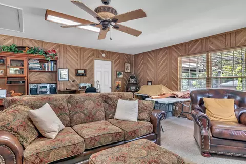 207 Eitelman Ln, Longview, TX 75605 photo 16
