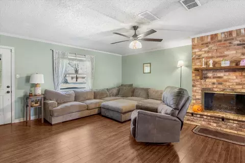 19 Ouida Cir, Longview, TX 75603 photo 5