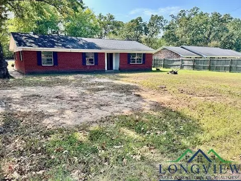 212 Commander, Longview, TX 75605 photo 1
