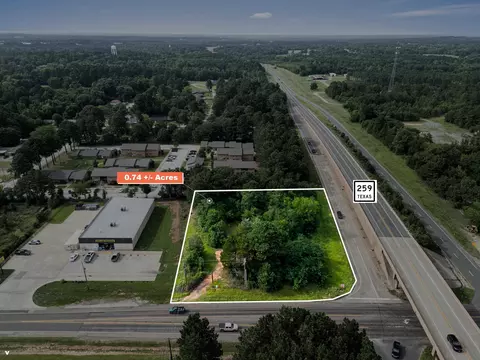 3907 Stone Rd, Kilgore, TX 75662