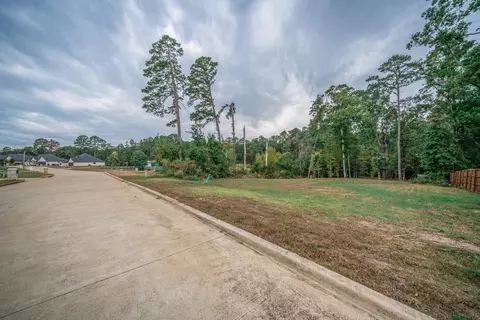 1005 Windy Ridge Dr, Longview, TX 75604 photo 9