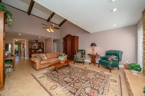45 Stonegate Dr, Longview, TX 75601 photo 8