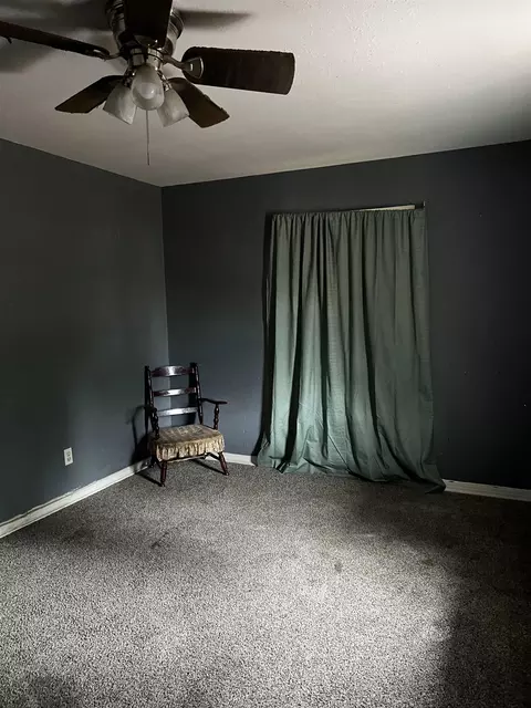 610 Travis St, Longview, TX 75602 photo 2