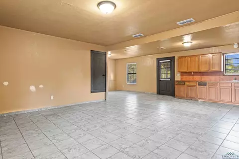 632 Bays Rd, Marshall, TX 75672 photo 11