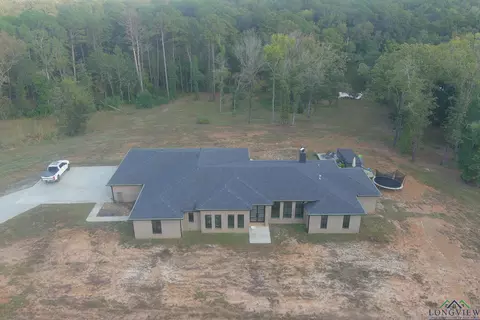 2401 S Williams St, Atlanta, TX 75551