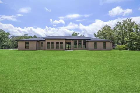 2401 S Williams St, Atlanta, TX 75551
