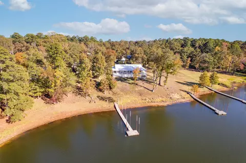 151 Morse Ln, Jefferson, TX 75657
