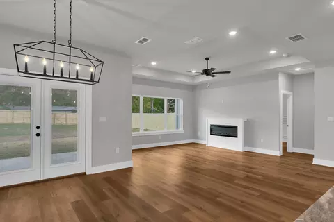 101 St Clair, Longview, TX 75605 photo 21