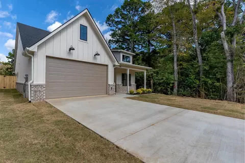 101 St Clair, Longview, TX 75605 photo 2