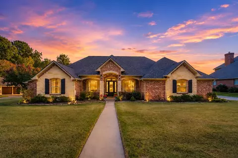 111 Rutland Dr, Hallsville, TX 75650