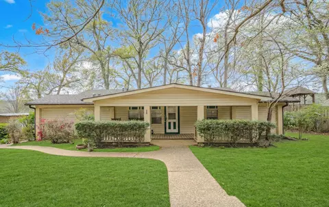 3065 E Lk, Gladewater, TX 75647