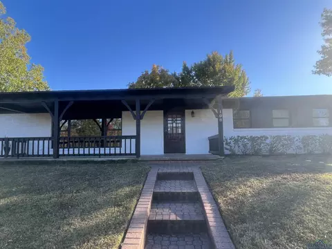 108 Hughes, Marshall, TX 75672
