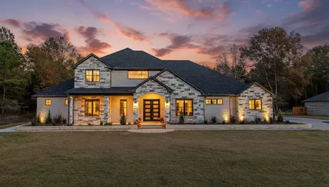 800 Stone Chimney Rd, Bullard, TX 75757