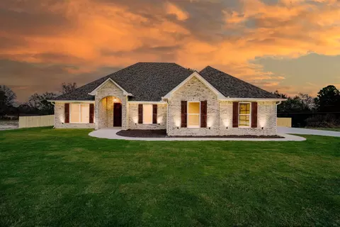 120 Pecan Trl, Kilgore, TX 75662