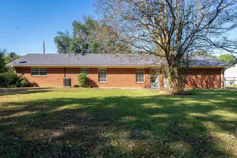 Exterior - 1900 Beth Dr, Longview, TX 75605 photo 7 of 9