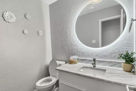 Bath - 38 Stonegate, Longview, TX 75601 photo 5 of 6