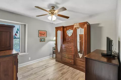 Bedroom - 38 Stonegate, Longview, TX 75601 photo 3 of 5