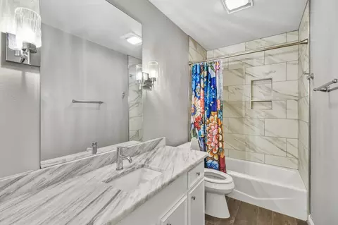 Bath - 38 Stonegate, Longview, TX 75601 photo 6 of 6