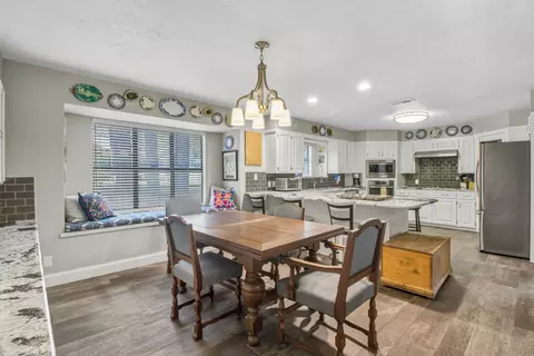Dining - 38 Stonegate, Longview, TX 75601 photo 4 of 4