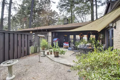 Exterior - 38 Stonegate, Longview, TX 75601 photo 4 of 5