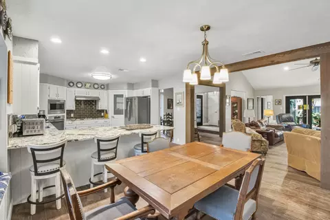 Dining - 38 Stonegate, Longview, TX 75601 photo 3 of 4