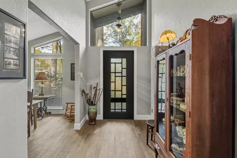 Entry Way - 38 Stonegate, Longview, TX 75601 photo 2 of 4