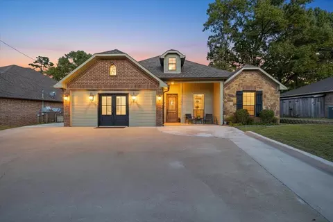 3726 Bill Owens Pwky, Longview, TX 75605
