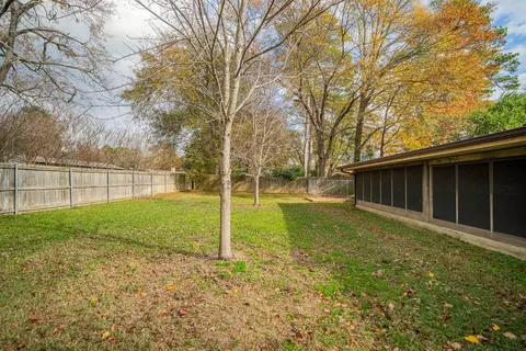 Exterior - 609 Vicky Dr, Longview, TX 75604 photo 4 of 7