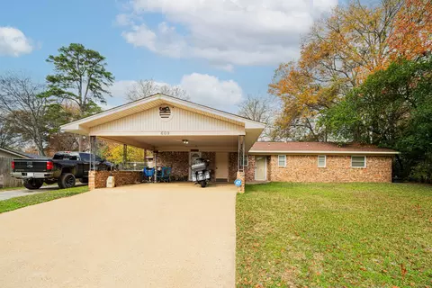 Exterior - 609 Vicky Dr, Longview, TX 75604 photo 7 of 7