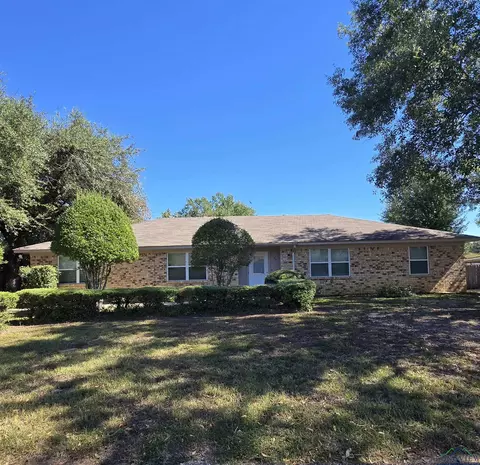 3704 Teri Lynn Dr, Longview, TX 75604