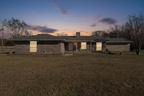 1749 Cr 3225, Mount Pleasant, TX 75456