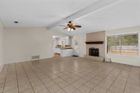 2002 Lee St, Longview, TX 75604 photo 7
