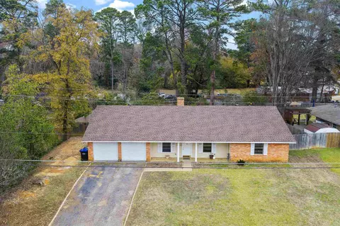 2002 Lee St, Longview, TX 75604 photo 3