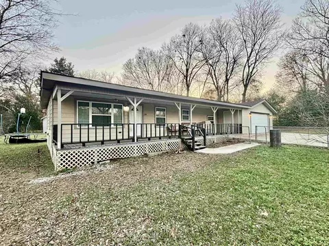 1106 Fairway Dr, Longview, TX 75604