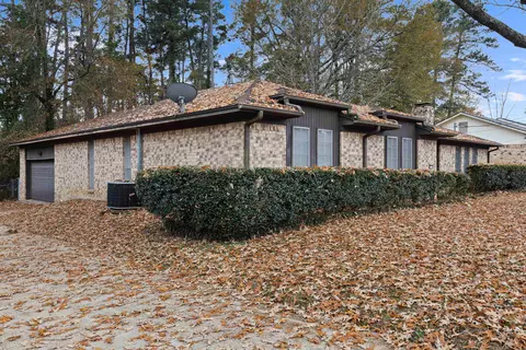 Exterior - 1104 Apache Ct, Longview, TX 75604 photo 4 of 11