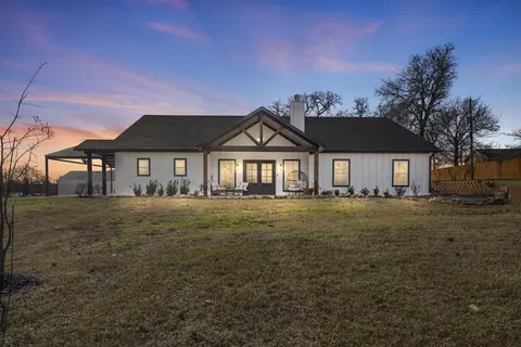 3499 Silk Tree Rd, Gilmer, TX 75645