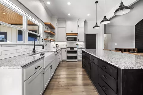 Kitchen - 3499 Silk Tree Rd, Gilmer, TX 75645 photo 2 of 4