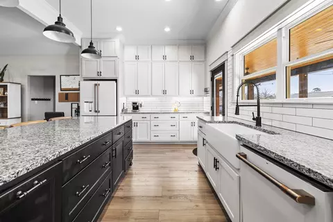 Kitchen - 3499 Silk Tree Rd, Gilmer, TX 75645 photo 3 of 4