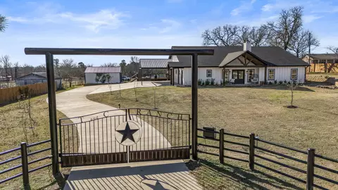 Exterior - 3499 Silk Tree Rd, Gilmer, TX 75645 photo 4 of 6